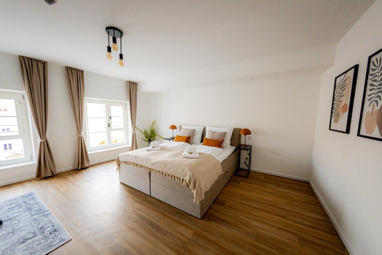 Highlight Am Stadtplatz Muehldorf - C4S Come4Stay - 2 Zimmer Wohnung I Bis Zu 5 Gaeste Exterior foto